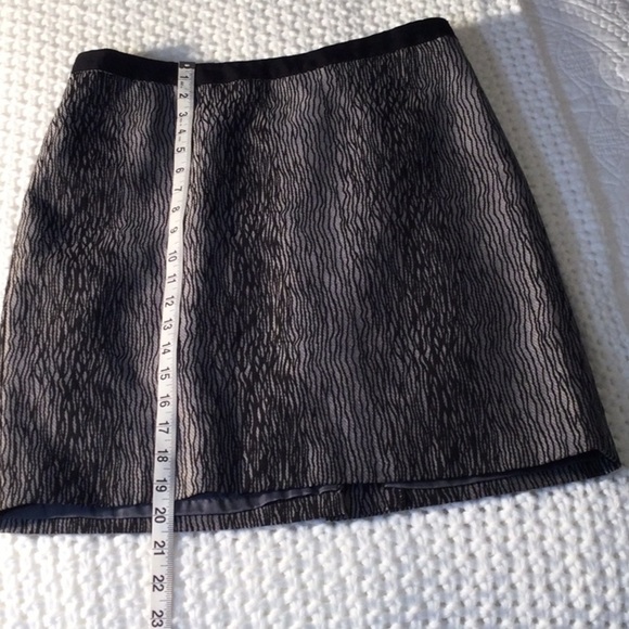 Ann Taylor Jacquard Skirt Sz 6 - Picture 4 of 5
